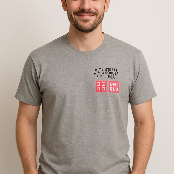 Mens Uniqlo T-shirt "Street Soccer USA" Uniqlo gray t-shirt Size XL - Picture 1 of 4